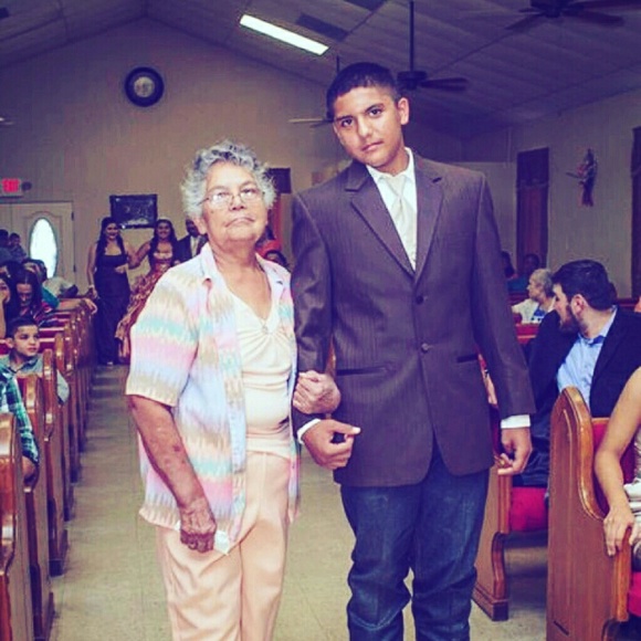 Profile Picture of Kristian Rodriguez (@rdz_kriz24) on Poshmark