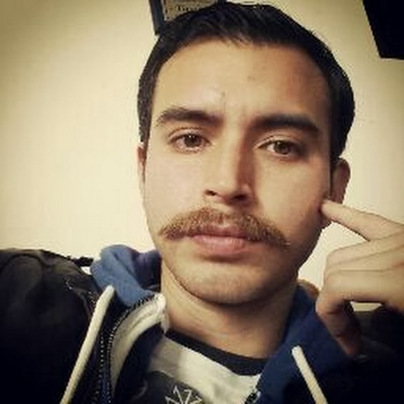 Profile Picture of Erik Arias (@erik_arias) on Poshmark