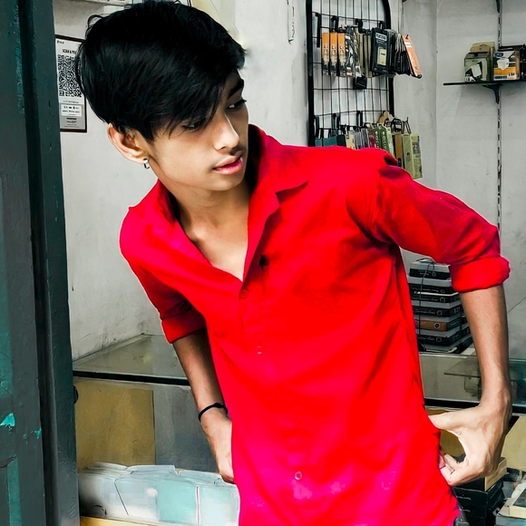 Profile Picture of Purushottam Rauniyar (@purushottamr) on Poshmark