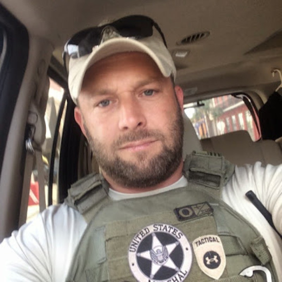 Profile Picture of James Bessinger (@jbess409) on Poshmark