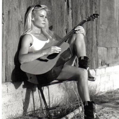 Profile Picture of Shelley Lynne Susman (@SLS10s37) on Twitter