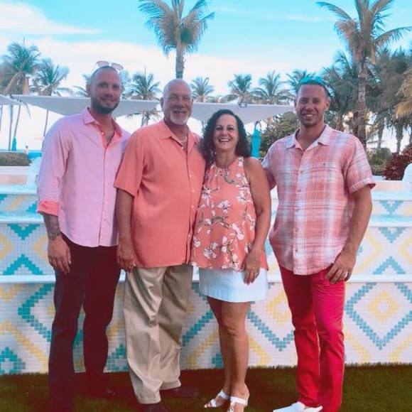 Profile Picture of Lisa Calabro contarino (@freebyrdlmc) on Poshmark