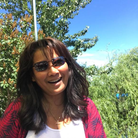 Profile Picture of Daranee Humrich (@humrich2000) on Poshmark