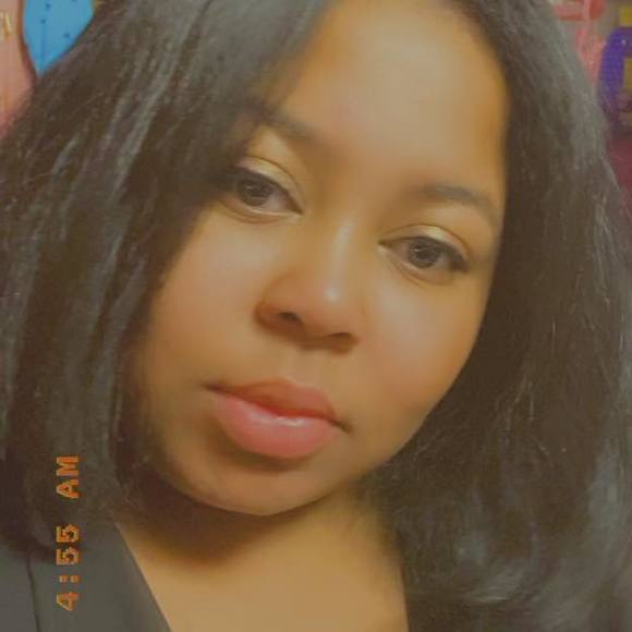 Profile Picture of Shawnese Shields (@shawnshields92) on Poshmark