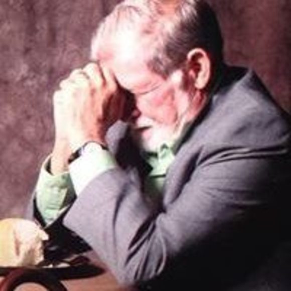 Profile Picture of Reba Smith (@mamareba87) on Poshmark