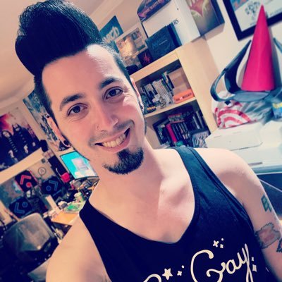 Profile Picture of Alex 'Panda' (@pandaplaya2) on Twitter