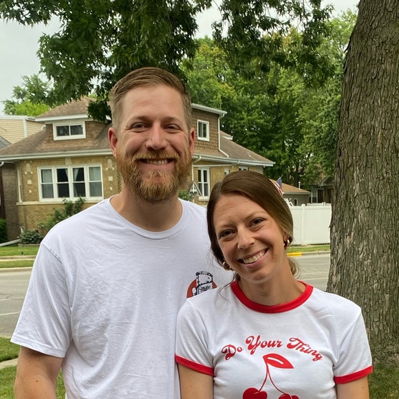 Profile Picture of Kelly Streff (@kelstreff_) on Poshmark