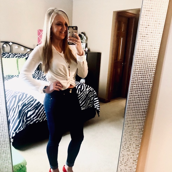 Profile Picture of Genna Zachrich (@g_zachrich) on Poshmark