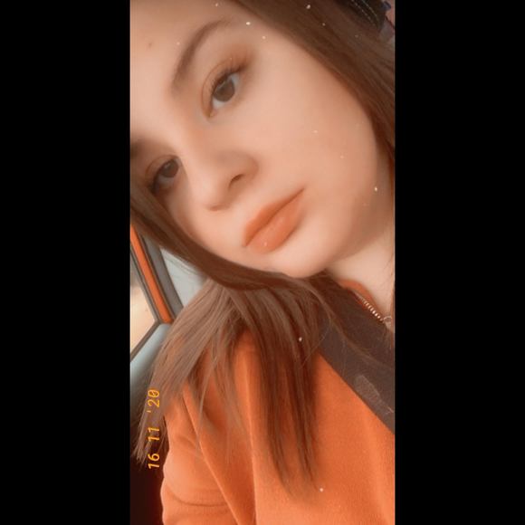 Profile Picture of Madison Biesecker (@madimayy777) on Poshmark