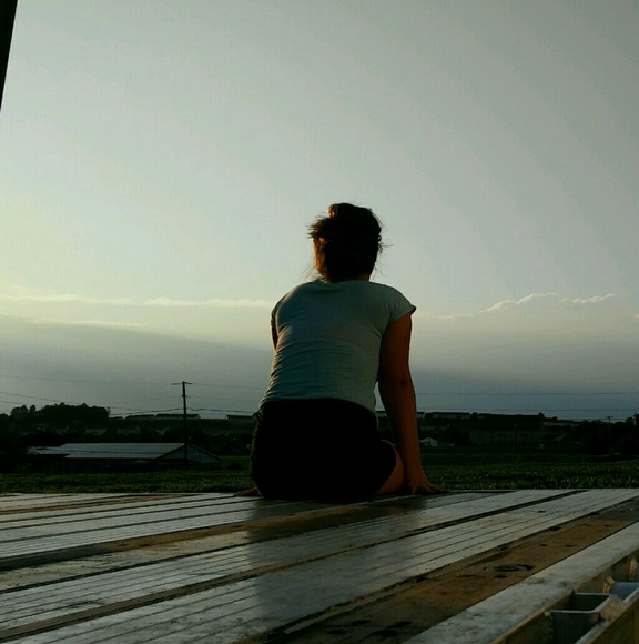 Profile Picture of Alexis Waltermeyer (@alexisw2022) on Poshmark