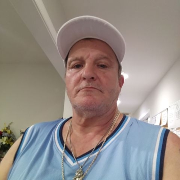 Matt Hopkins - Poshmark Profile Picture of Matt Hopkins (@matthopkins994) on Poshmark