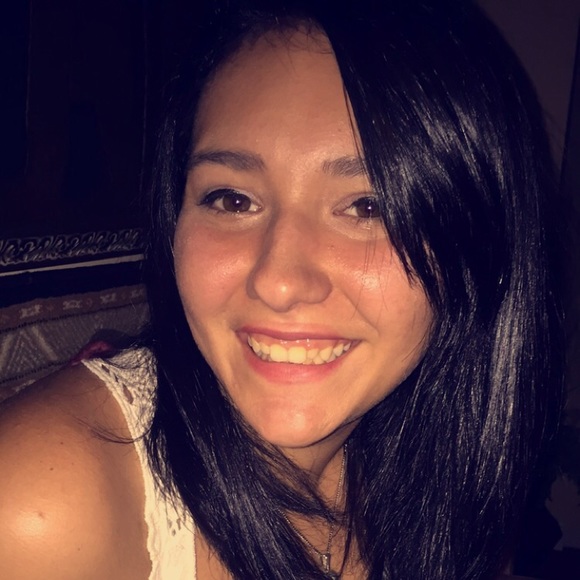 Profile Picture of Brianna Efird (@breezygrl97) on Poshmark