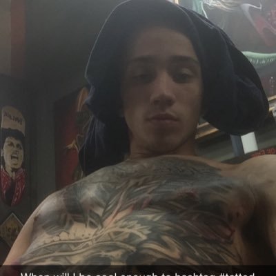 Profile Picture of Mitch Hodges (@YaBoy_Biscuit) on Twitter