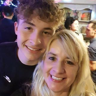 Damien Fountain - Facebook Profile Picture of Damien Fountain (@damien.fountain.7) on Facebook