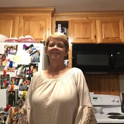 Profile Picture of Cheryl Hebert (@cherylH94548139) on Twitter