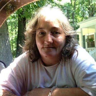 Profile Picture of Janine Sharp (@wiccan65) on Twitter