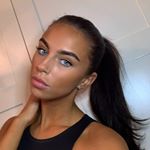 Profile Picture of I Z Z I   S T E A N E (@izzisteane) on Instagram