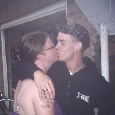 Profile Picture of Lisa Sprenkels (@lisaloveswes) on Twitter
