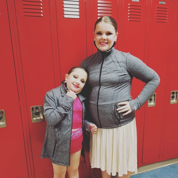 Profile Picture of Kristina Minahan (@kristinaminahan) on Poshmark