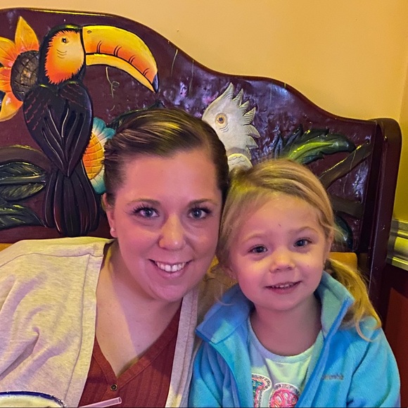 Profile Picture of Jenna Mackesy (@jennamackesy) on Poshmark