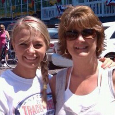 Profile Picture of Lori Gouldon Twitter