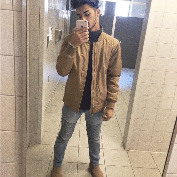 Profile Picture of Arslan Arsi (@arsi007) on Poshmark