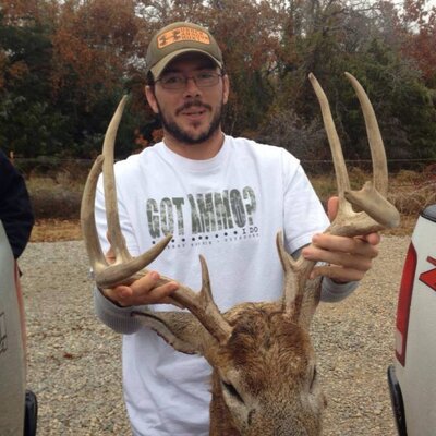 Profile Picture of Benny Malone (@TrainHardHuntEZ) on Twitter