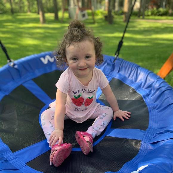 Profile Picture of Marissa Tippmann (@marissatippmann) on Poshmark