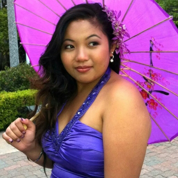 Profile Picture of Sheryl Chamian (@slynnchamian) on Poshmark