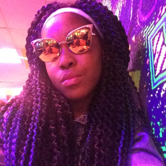 Profile Picture of Jade Iveson (@queenbaddie7) on Poshmark