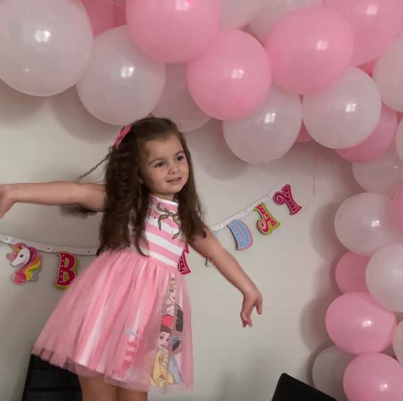 Profile Picture of Arbenita Beka (@arbenita_pr_92) on Poshmark