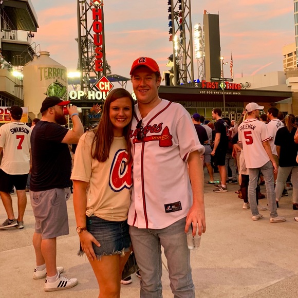 Profile Picture of Lindsey Lequier (@lmlequ6970) on Poshmark