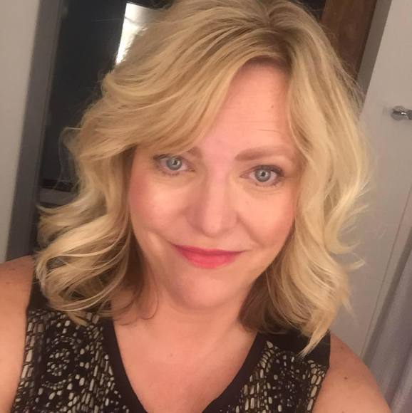 Profile Picture of Andrea Blader (@andreablader) on Poshmark