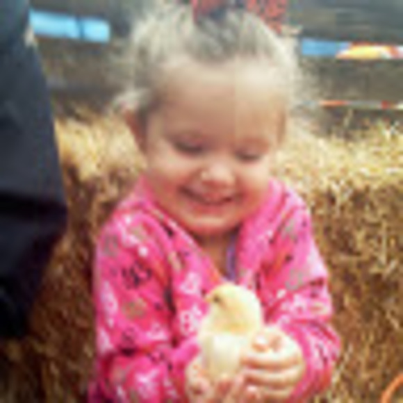 Profile Picture of Queen ollberding Ollberding (@matrue1960) on Poshmark