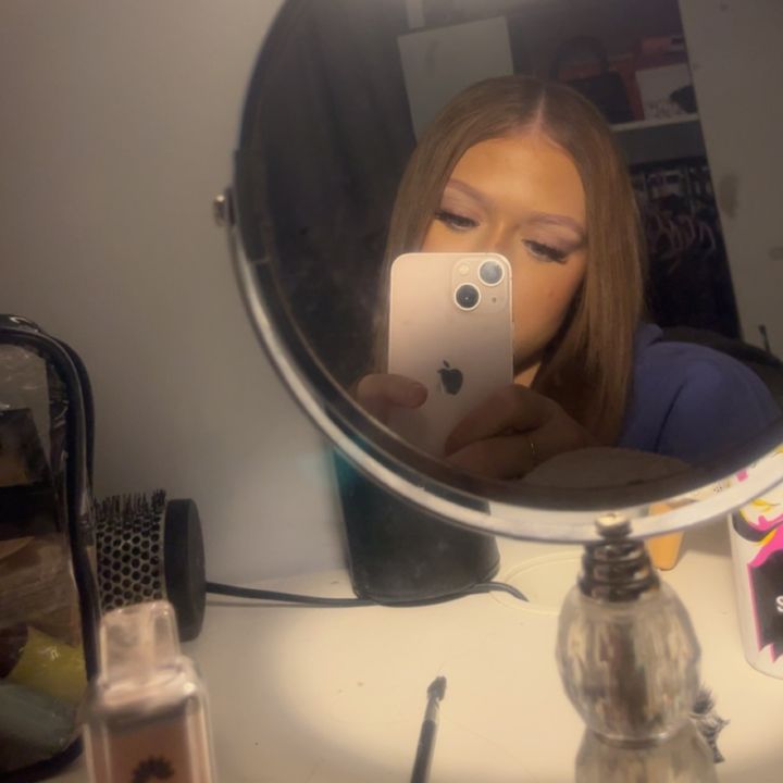Profile Picture of Chelsea Xoxo (@chelseaadamson12) on Tiktok