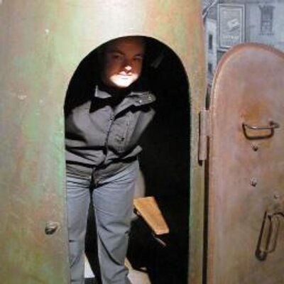 Profile Picture of Matt Preece (@bluemadmatt) on Twitter