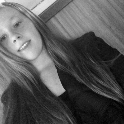 Profile Picture of Rochelle Willingham (@Shelley2998) on Twitter