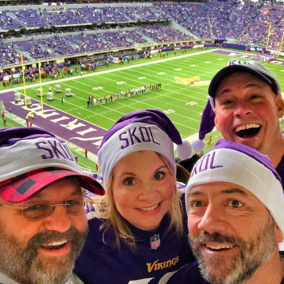 Profile Picture of Karen Pigman (@mtkaren) on Poshmark