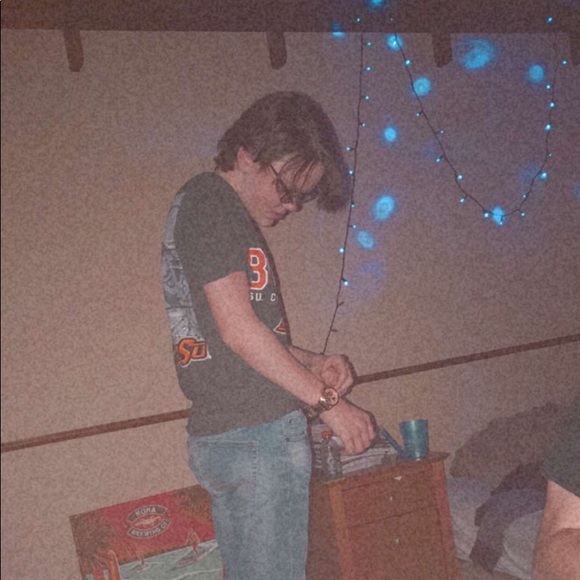 Profile Picture of Jonathan Manning (@thatmanningkid) on Poshmark
