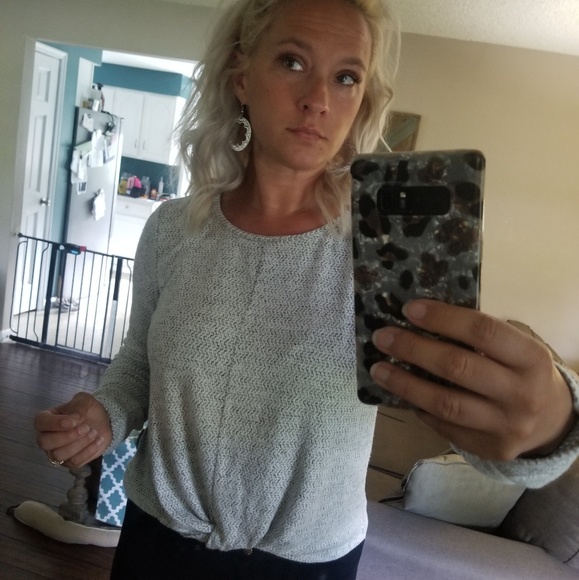 Alecia Barrett - Poshmark Profile Picture of Alecia Barrett (@aleciab2577) on Poshmark
