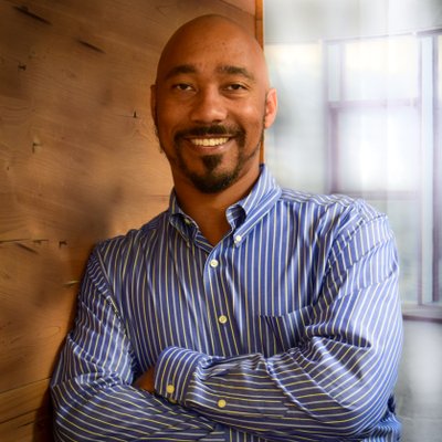 Profile Picture of Darius Hodge (@AP_CoachHodge) on Twitter