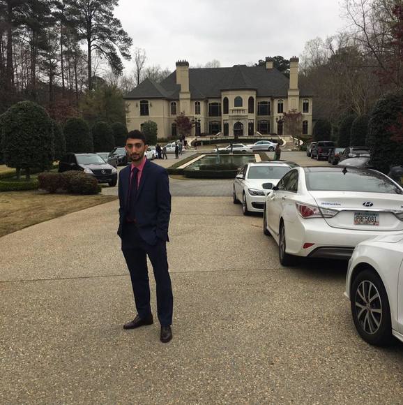 Profile Picture of Arman Zarbashi (@zarbashi) on Poshmark