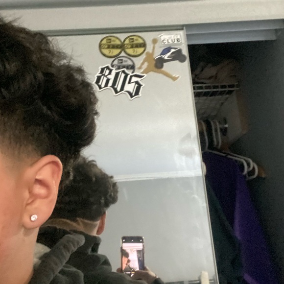 Profile Picture of Jonathan Ochoa (@jojo8o5) on Poshmark