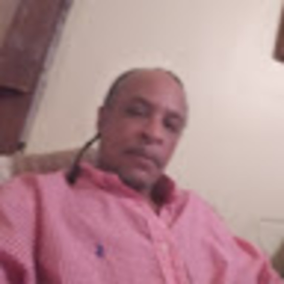 Profile Picture of Michael Burroughs (@michaelburro571) on Poshmark