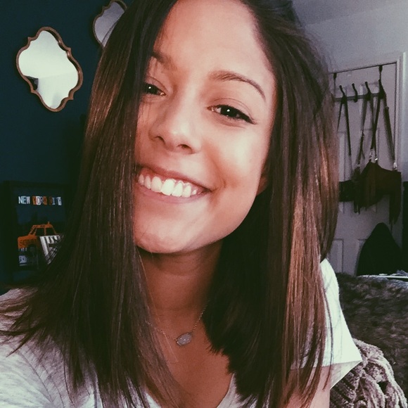 Profile Picture of Devin Duncan (@devin_112) on Poshmark