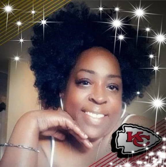 Profile Picture of Niecy Niece (@sfelicia41) on Poshmark
