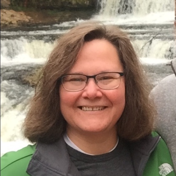 Profile Picture of Jennifer Millisor (@7732) on Poshmark