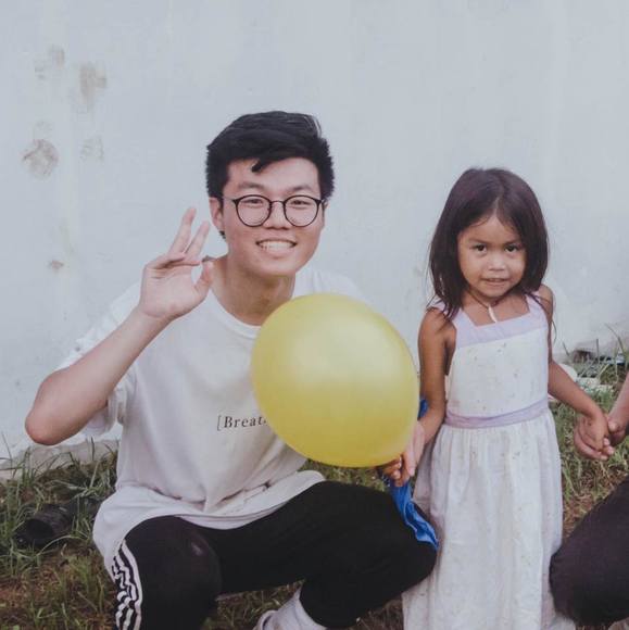 Profile Picture of Eugene Hong (@eugene90621) on Poshmark