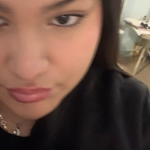 Profile Picture of Brenda Jimenez (@brenda_16199) on Poshmark