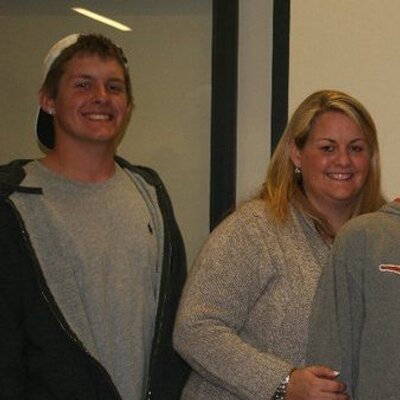 Profile Picture of Seth Hale (@HALEchyea) on Twitter